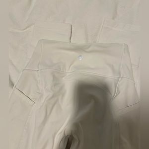 Lululemon white cropped leggings